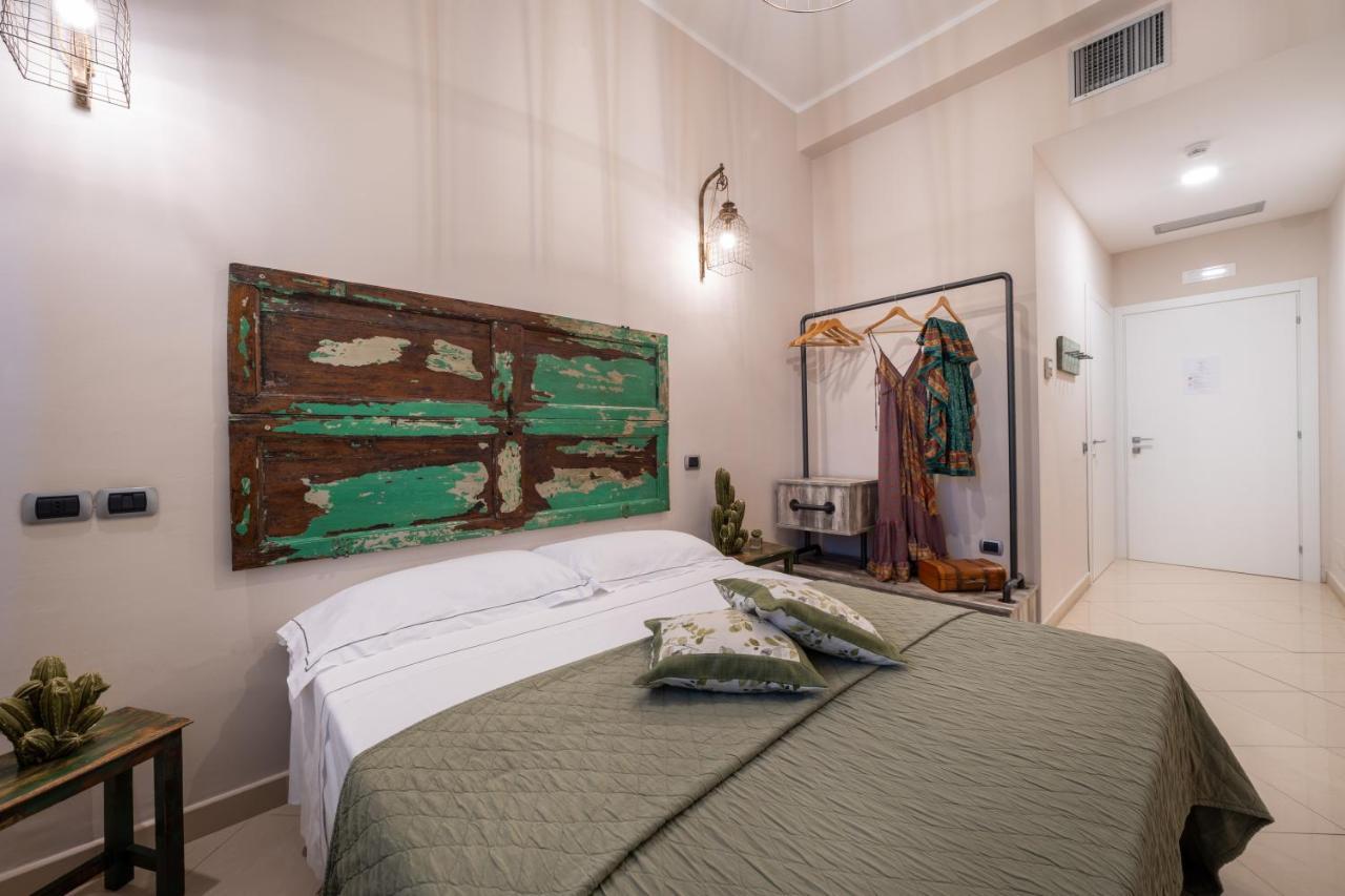 Love & Fama Hotel Sabaudia Ngoại thất bức ảnh