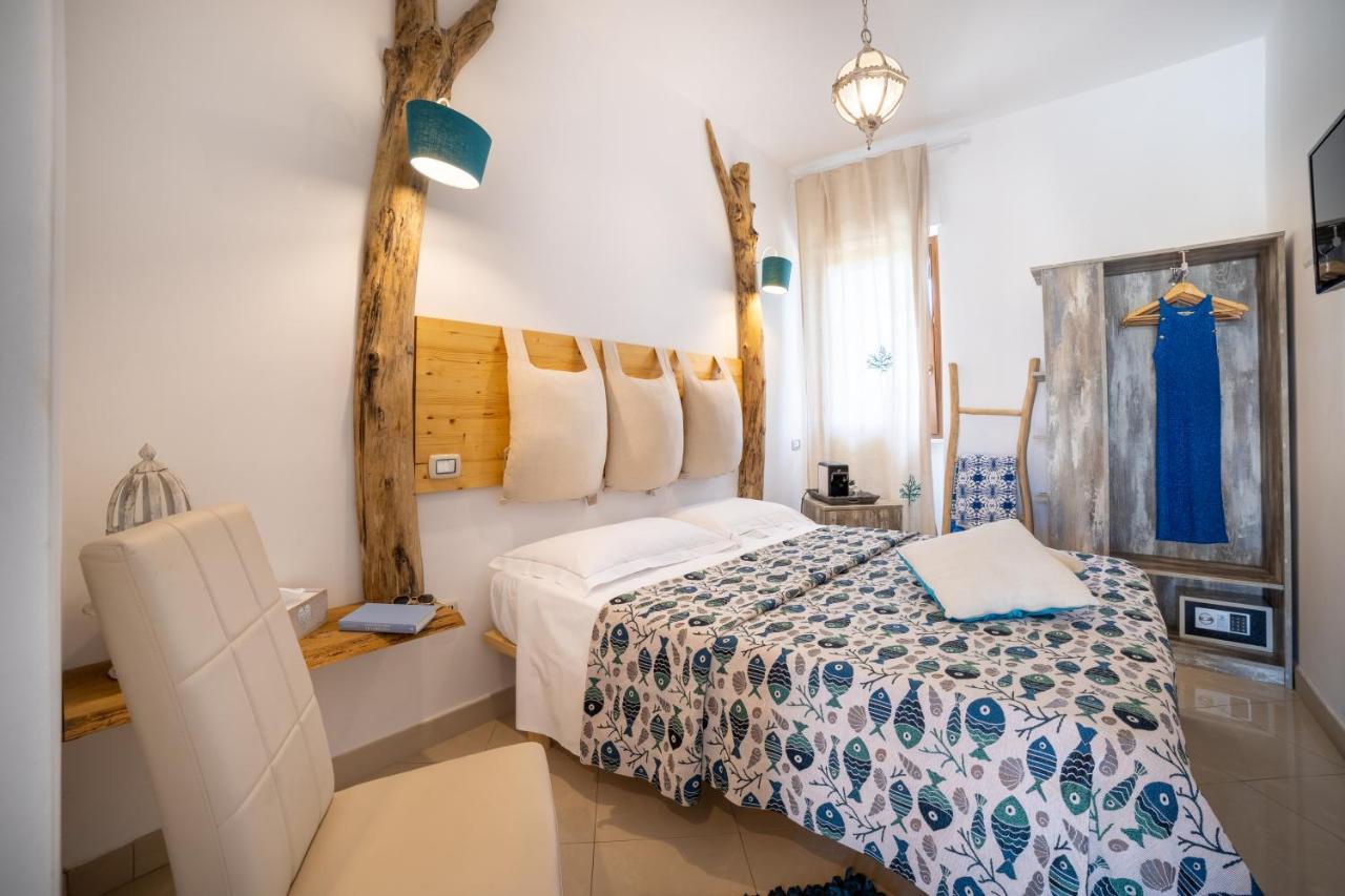 Love & Fama Hotel Sabaudia Ngoại thất bức ảnh