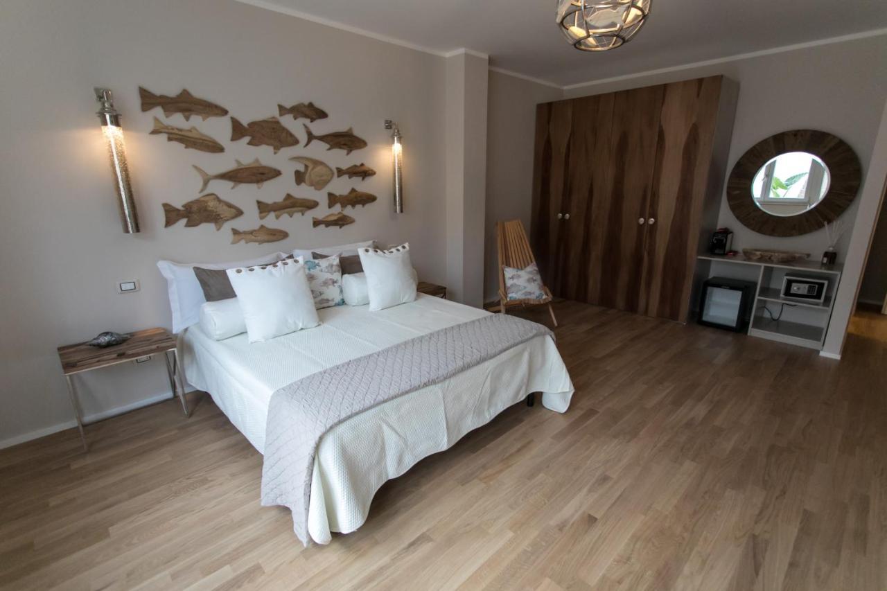 Love & Fama Hotel Sabaudia Ngoại thất bức ảnh