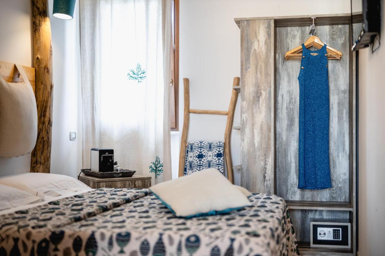 Love & Fama Hotel Sabaudia Ngoại thất bức ảnh