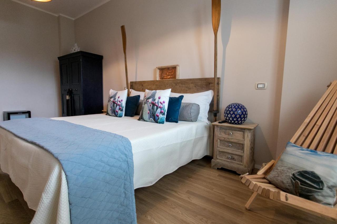 Love & Fama Hotel Sabaudia Ngoại thất bức ảnh